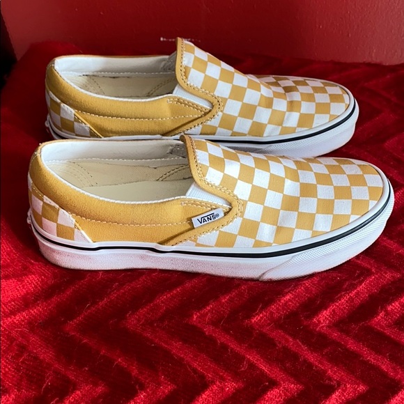 Vans - Picture 2 of 6